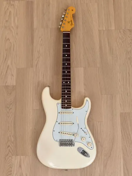 Электрогитара Fender American Vintage '62 Stratocaster Olympic White w/case USA 2007
