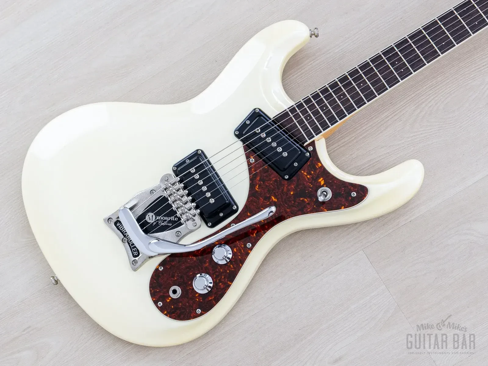 Б/У электрогитара Mosrite Ventures Model Super Custom '65 Kurokumo с Vibramute, с кейсом