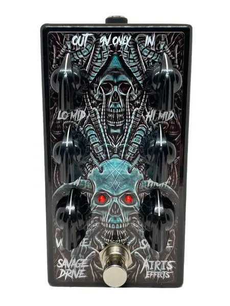 Педаль эффектов для электрогитары Airis Effects Savage Drive V5.5 Effects Pedal