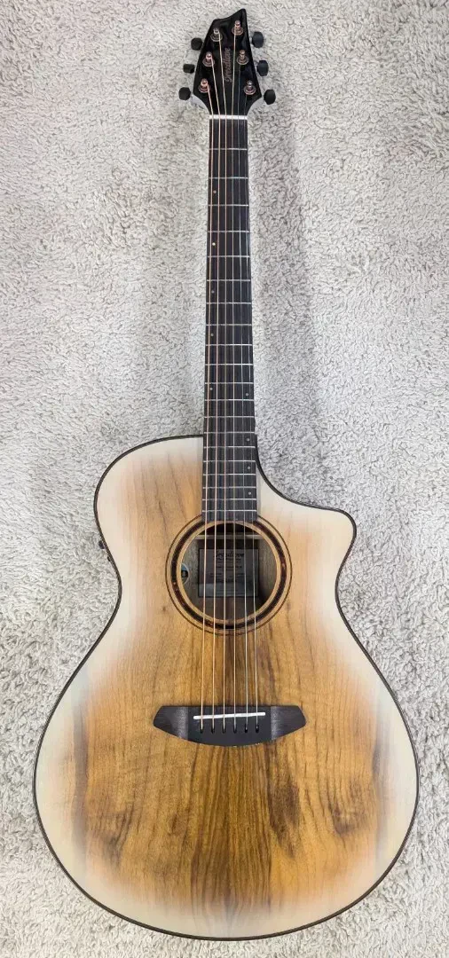 Электроакустическая гитара Breedlove PSCN55CEMYMY Pursuit Exotic S Concert CE White Sand