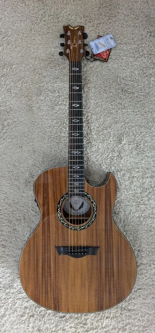 Б/У Электроакустическая гитара Dean Guitars Exhibition EXKOA верхняя дека коа, тонкий корпус из махагони