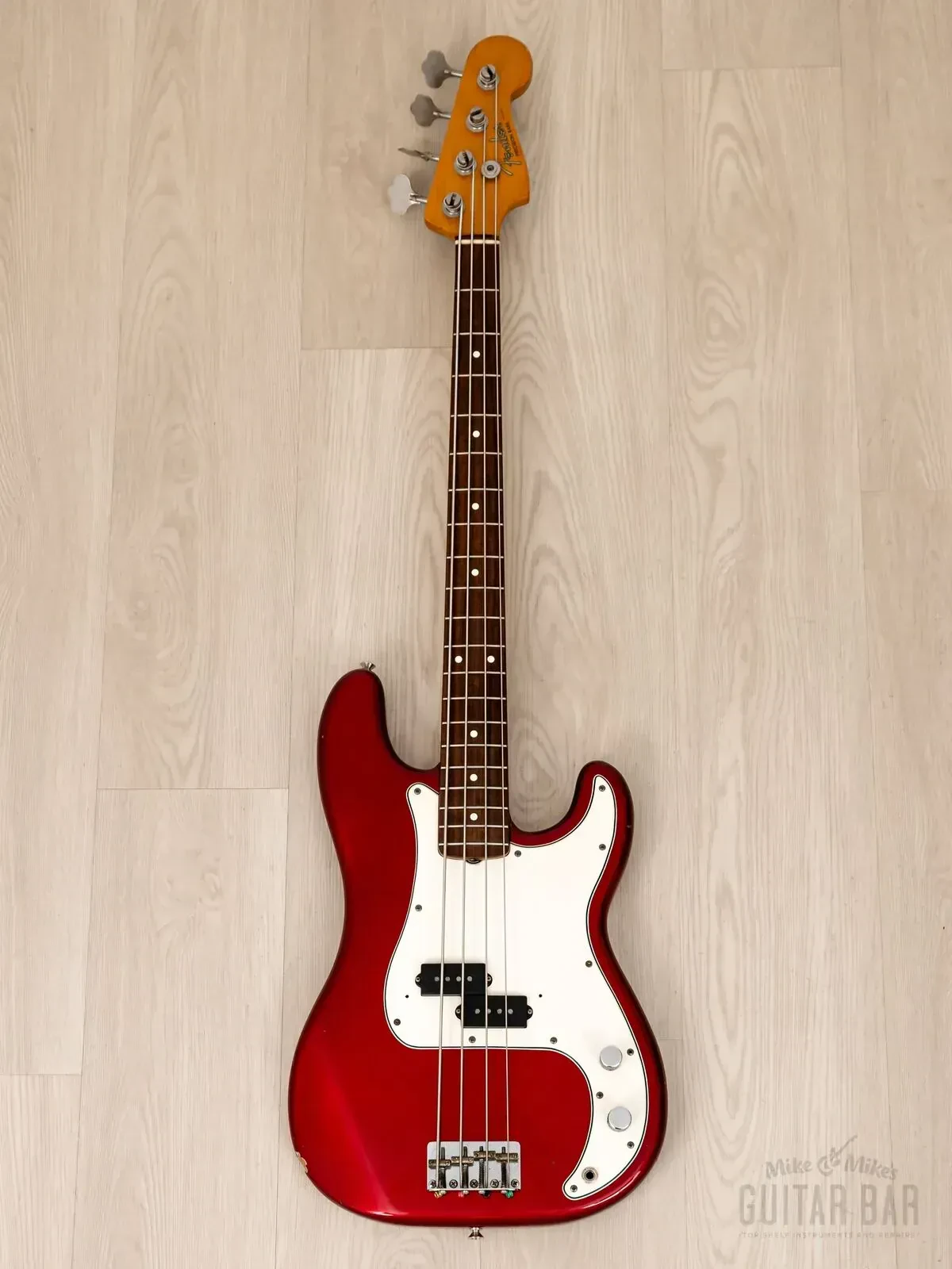 Бас-гитара Fender JV Precision Bass 1962 Vintage Reissue PB62-75 P Candy Apple Red w/gigbag Japan 1982