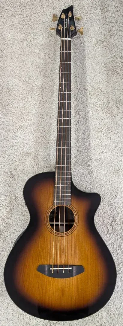 Б/У Электроакустическая бас-гитара Breedlove Solo Pro Concerto CE 4-струнная, Edge Burst