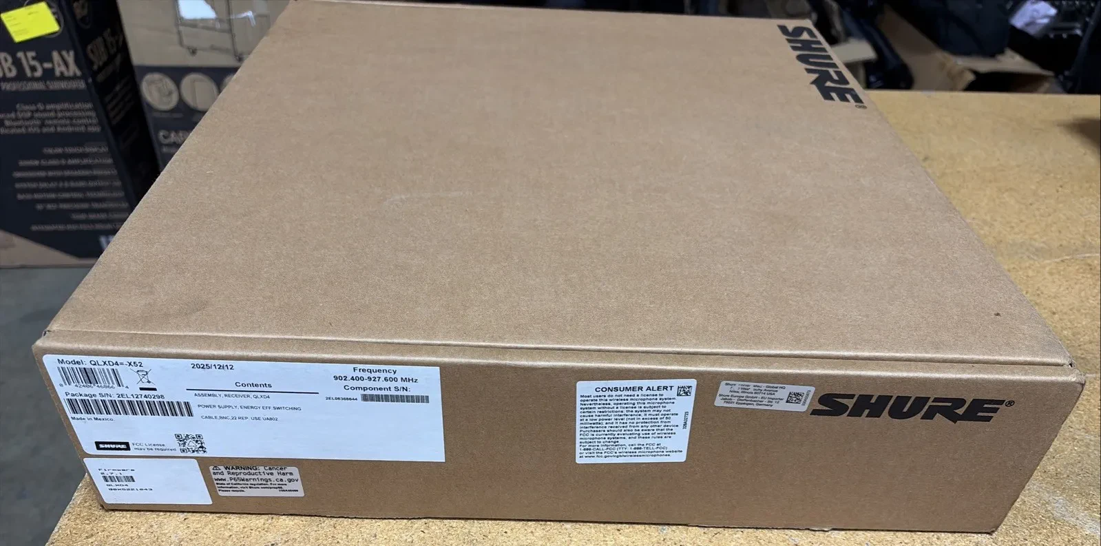 Shure QLXD4=-X52 Digital Wireless Receiver (X52 Frequency Band)