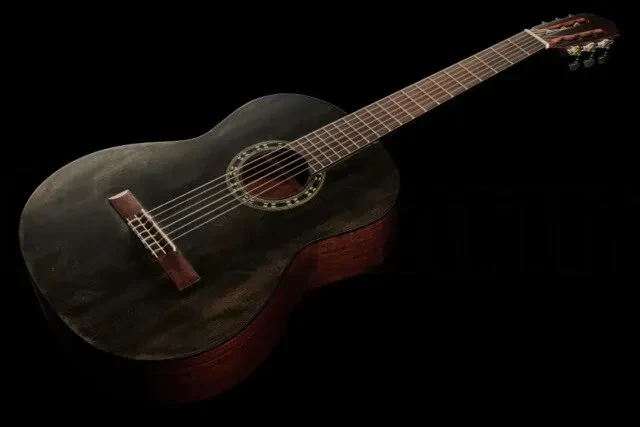 Классическая гитара LaMancha Romero Granito 32-N-SCC