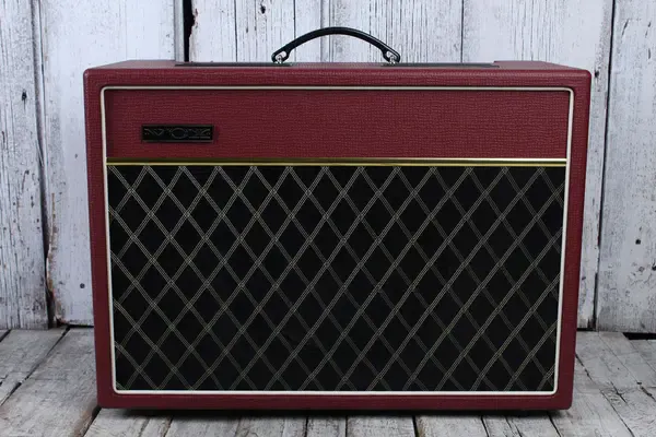 Комбоусилитель для электрогитары VOX AC15C1 Limited Edition Red 15W 1x12