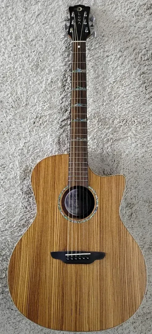 Luna HT ZBR GCE High Tide ZEBRA GRAND CONCERT Acoustic/Electric GUITAR