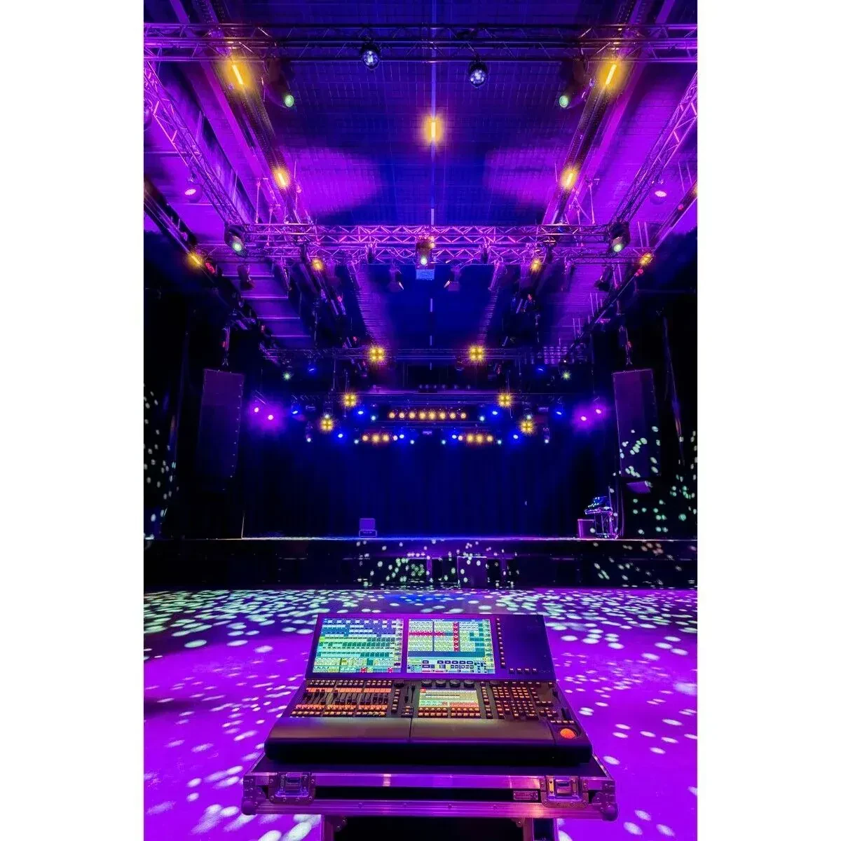 Изображение №11