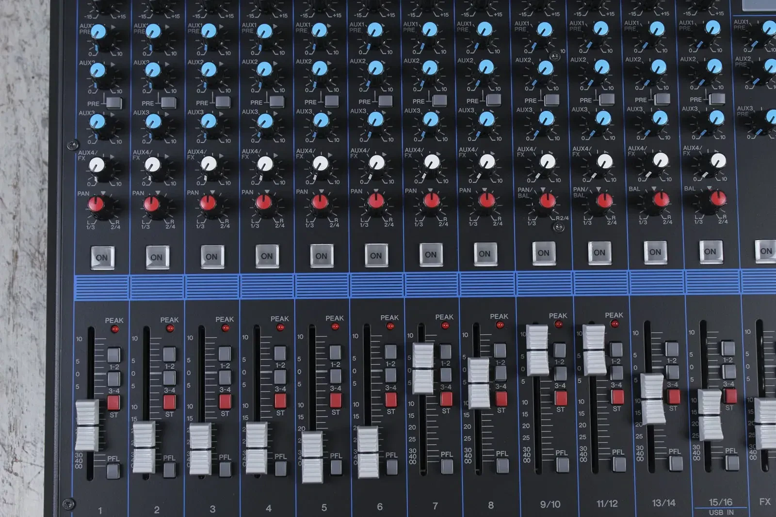 Изображение №5