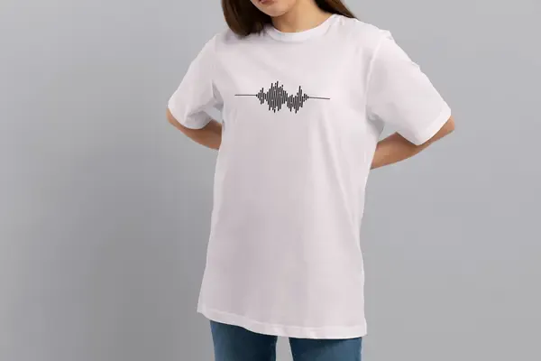 Футболка Popmerch WWXS68 "Sound Wave v1" белая, женская, размер XS