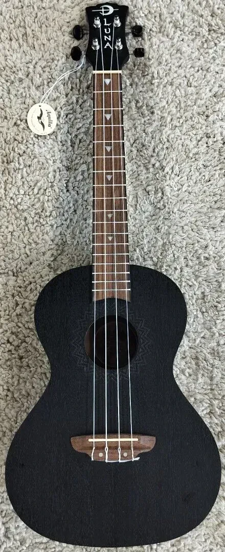 Укулеле Luna Guitars UKEVMTBKS Tenor Black Satin