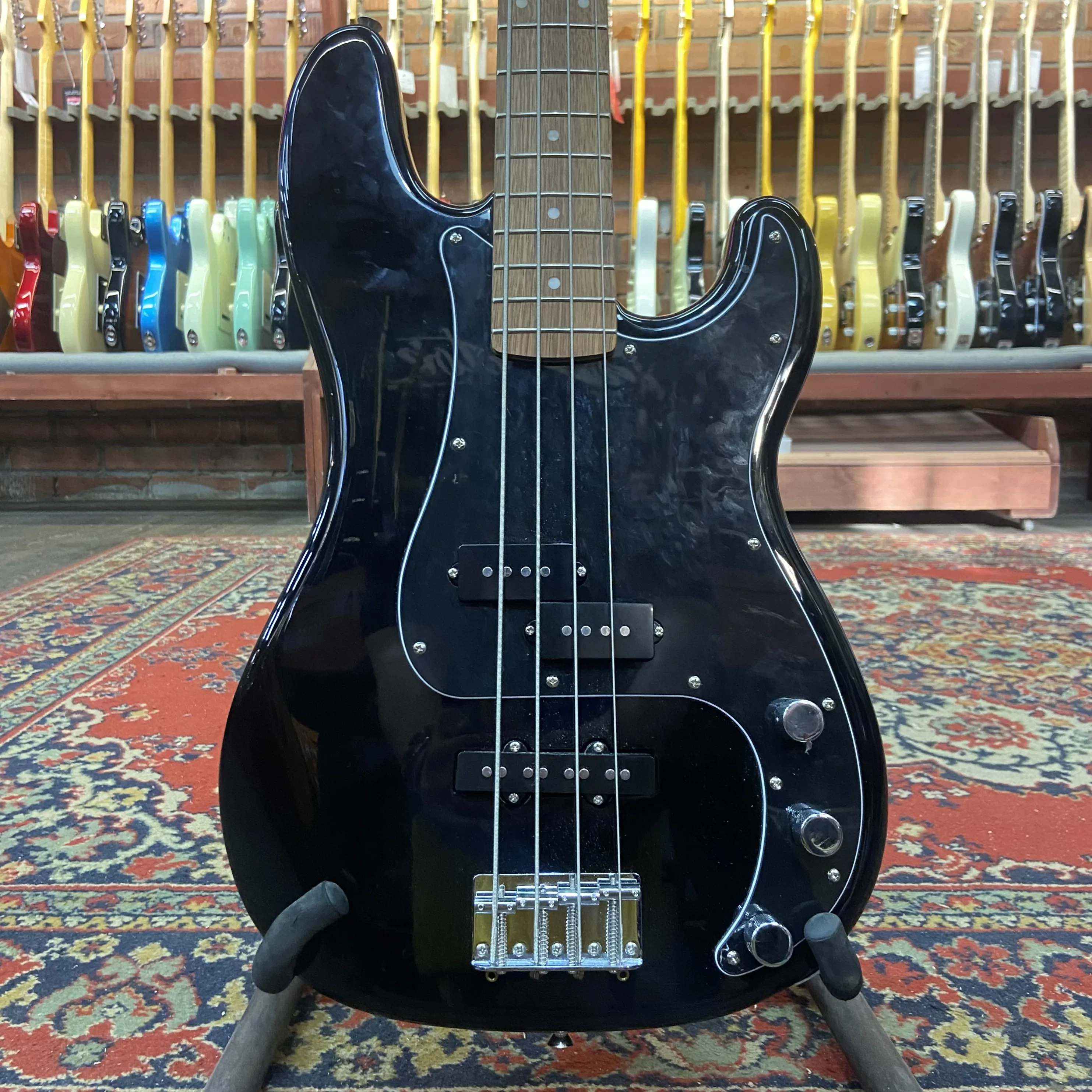 Бас-гитара Fender Squier Affinity Precision Bass PJ Black China 2024