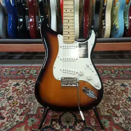Электрогитара Fender Player Stratocaster Anniversary Sunburst SSS Mexico 2024