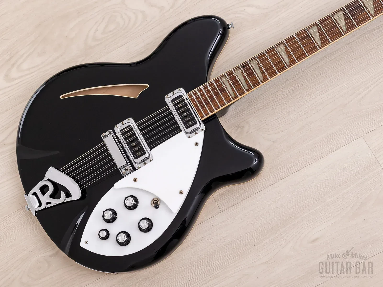 Б/У Электрогитара Rickenbacker 360/12 12-струнная Jetglo (черный) с кейсом и ярлыками