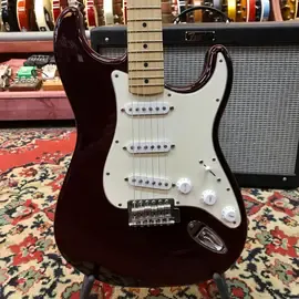 Электрогитара Fender Stratocaster MN SSS Chrome Red w/gigbag Mexico 2006