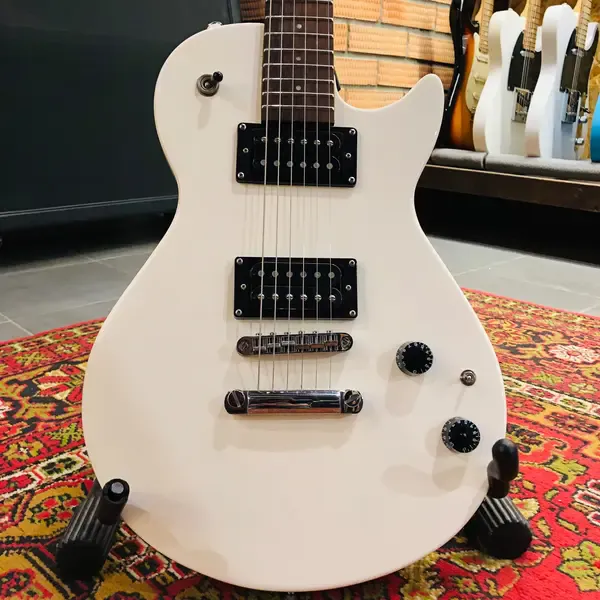 Электрогитара Washburn WMI-14 Mighty Idol HH Snow White w/gigbag China 2010