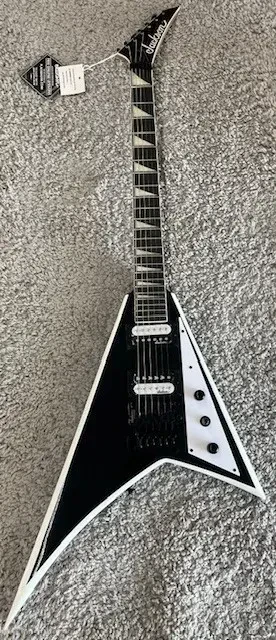 Jackson JS32 RR Black Randy Rhoads Electric Guitar Amaranth Fretboard - Demo
