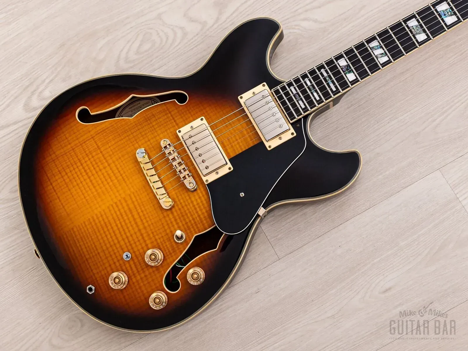 2021 Ibanez John Scofield Signature JSM10VYS Vintage Yellow Sunburst, Case