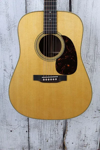 Martin Standard Series D-28 Dreadnought Acoustic Guitar with Hardshell Case