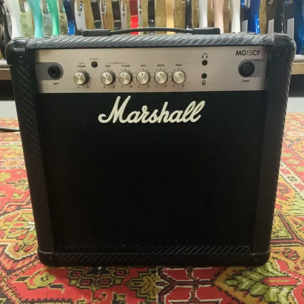 Комбоусилитель для электрогитары Marshall MG15CF Vietnam 2011