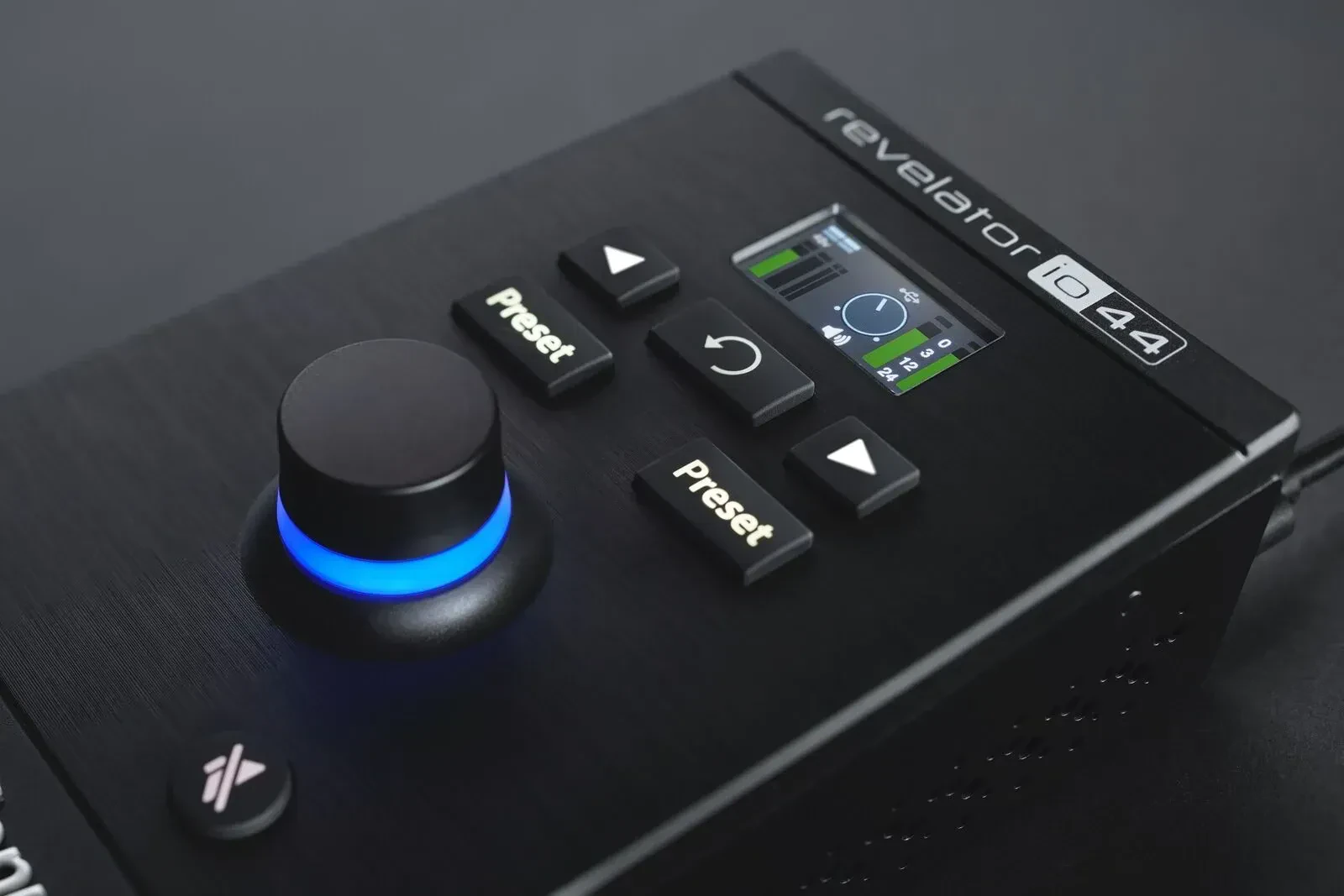 Изображение №6