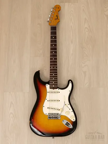 Электрогитара Fender Stratocaster SSS Sunburst w/case USA 1965