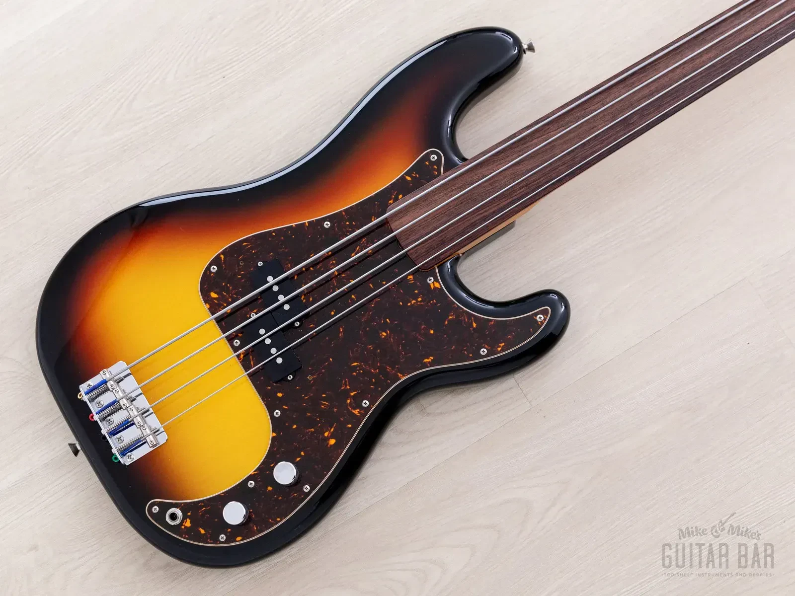 Б/У Бас-гитара Fender '62 Precision Bass Fretless PB62-FL Sunburst, 2012, Япония (MIJ)