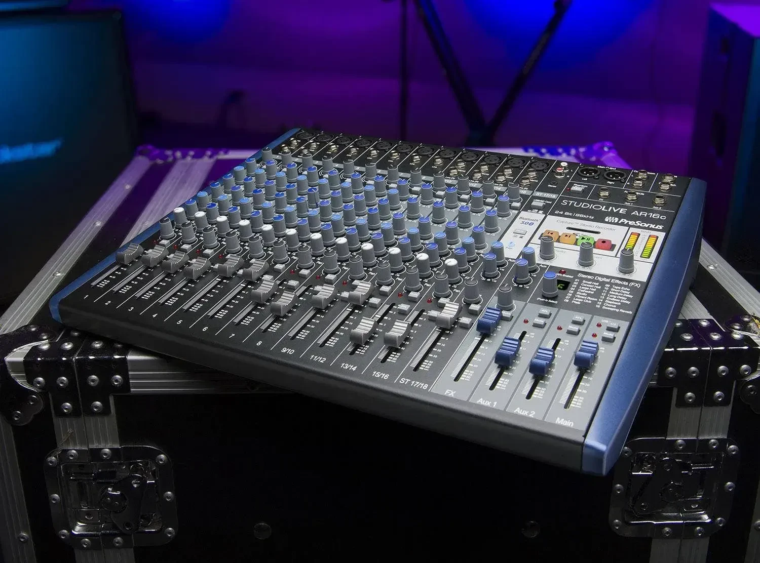 Изображение №6