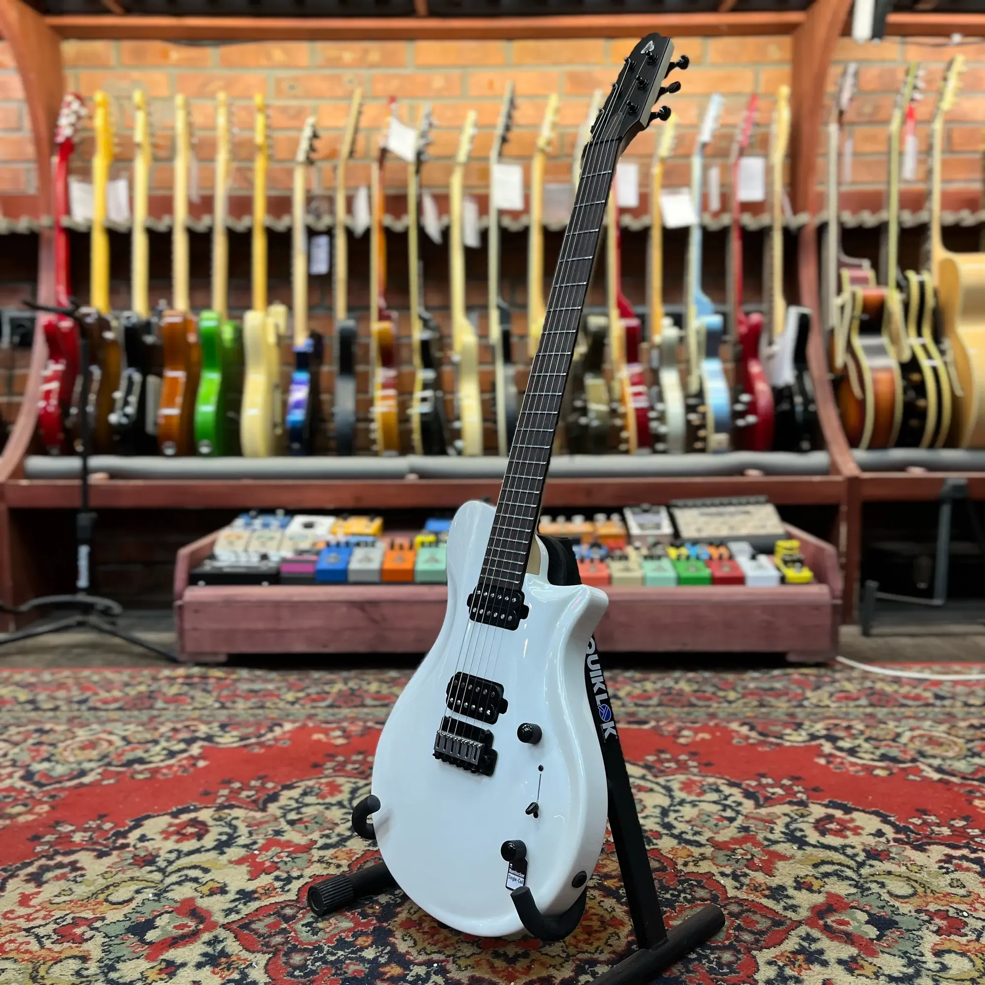 Изображение №12