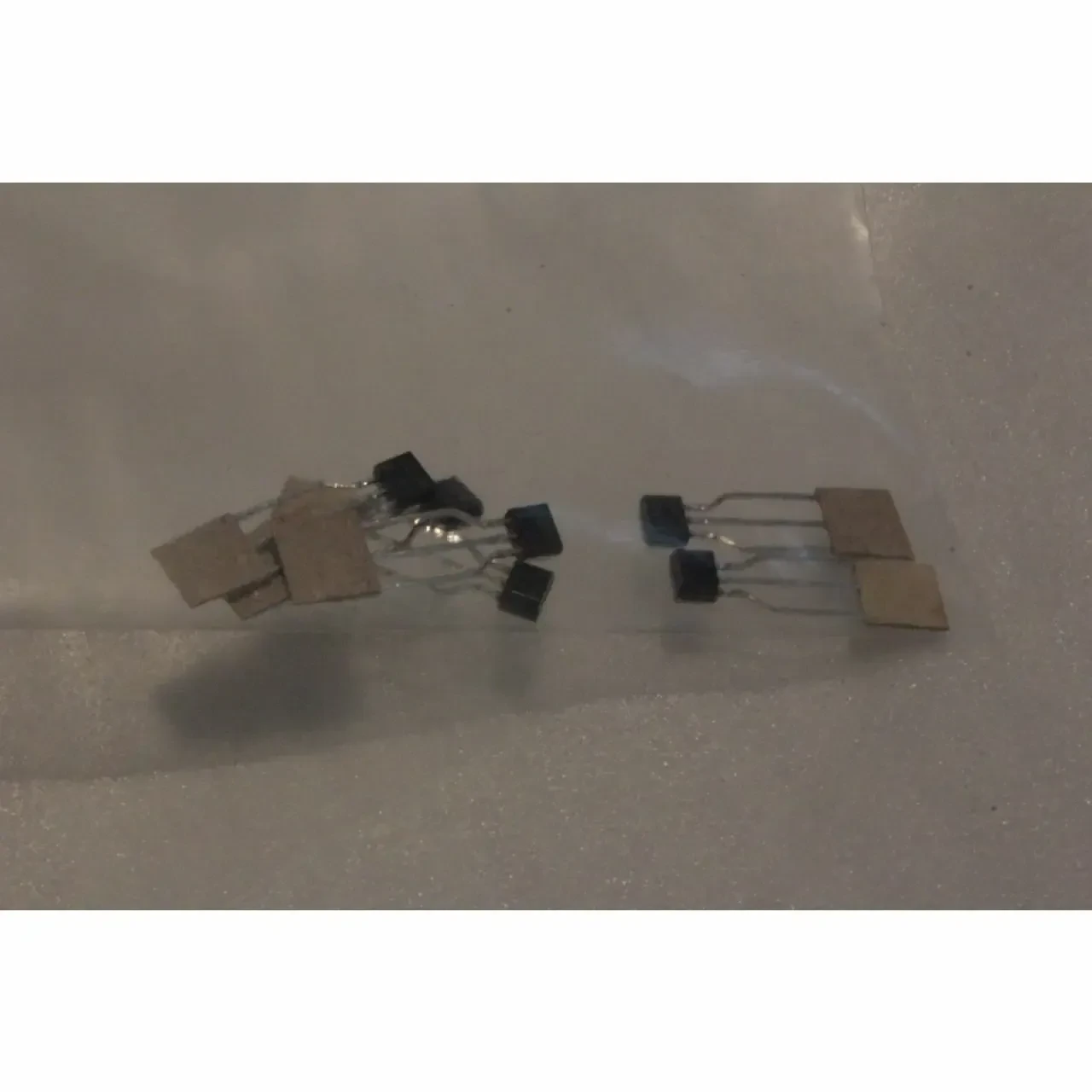 FENDER XSTR NPN SILICON TO_92 6 Stk. - Drahtwiderstand