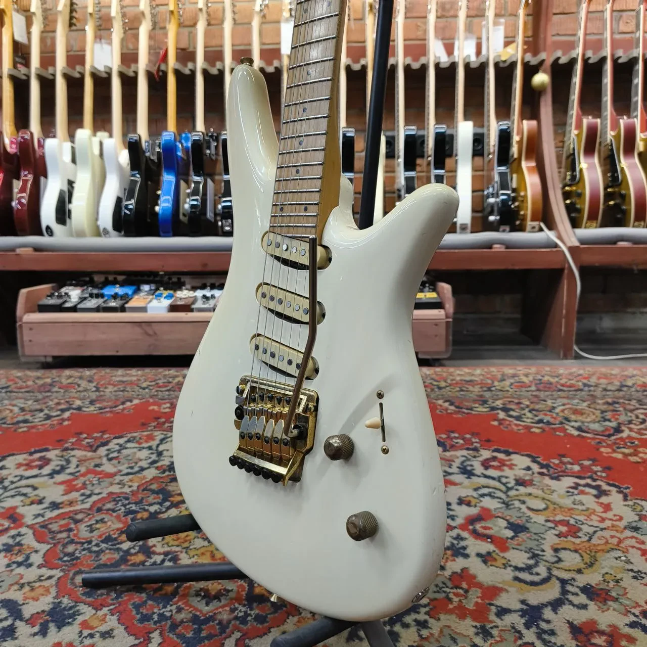 Изображение №4