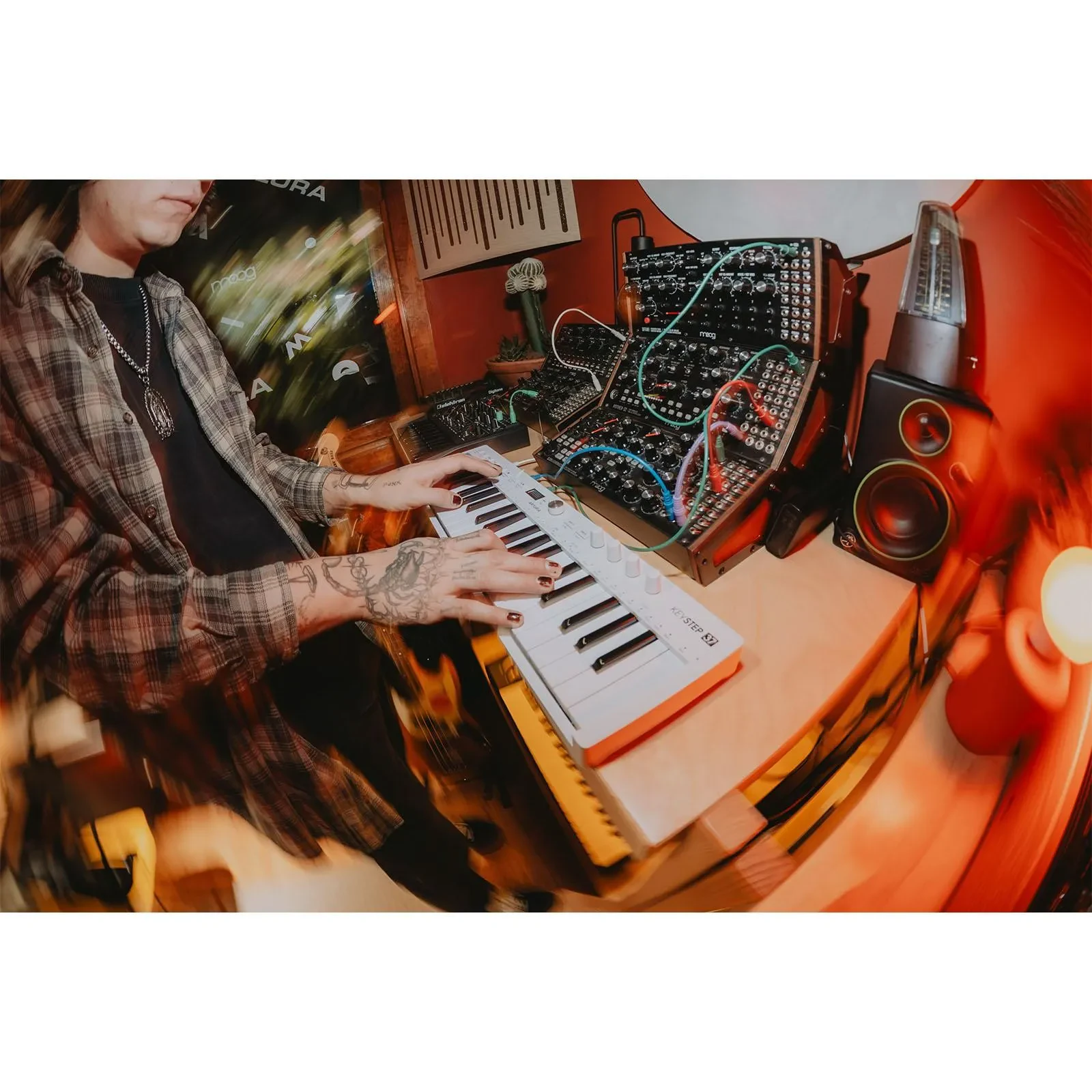 Изображение №12