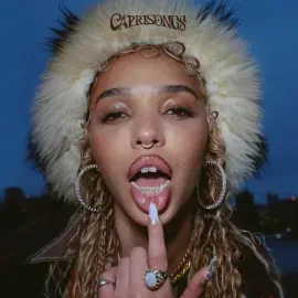 Виниловая пластинка FKA Twigs - CAPRISONGS [New Vinyl LP] Explicit, Colored Vinyl