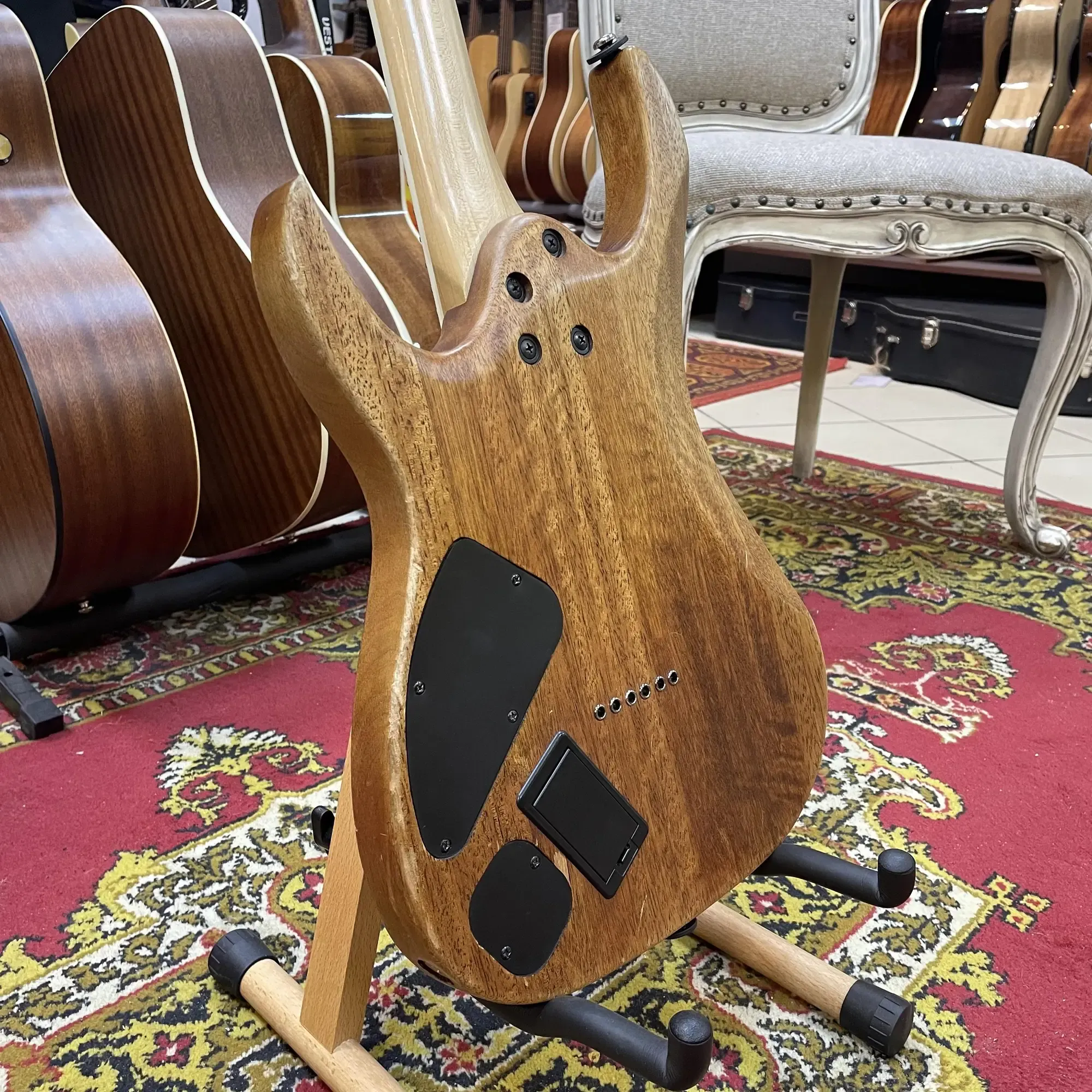 Изображение №12