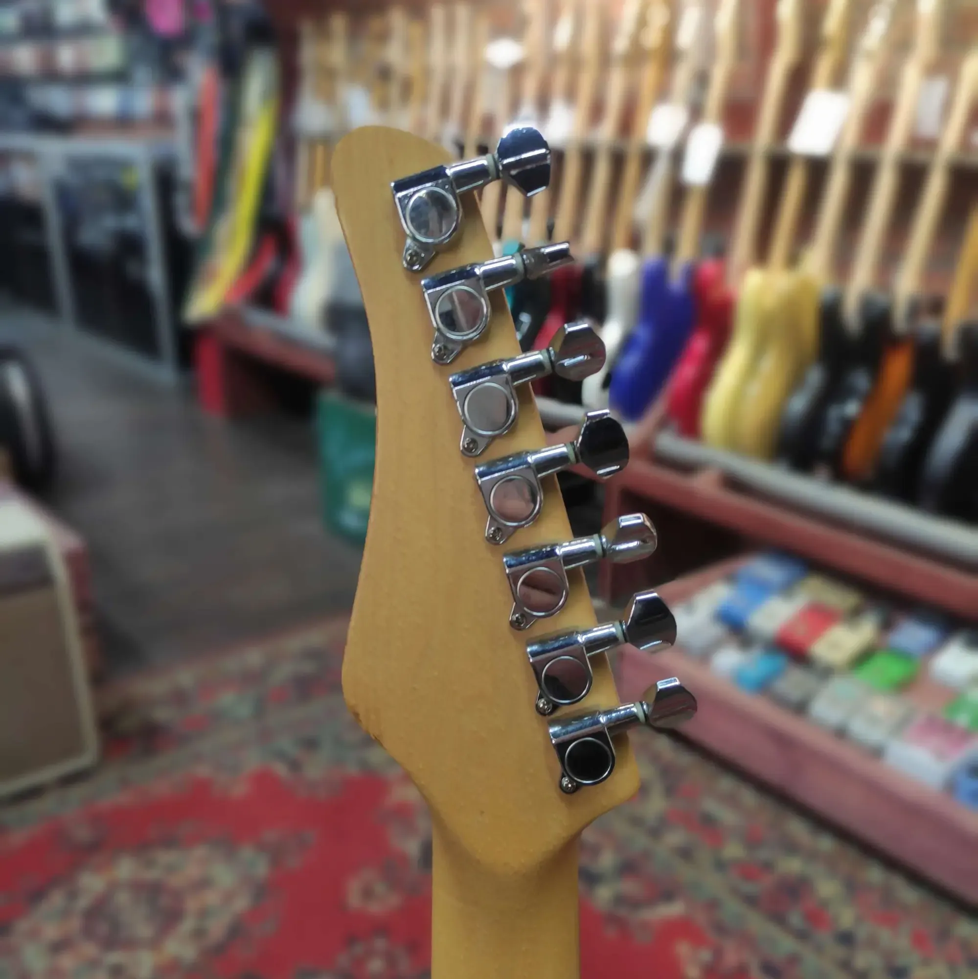 Изображение №6