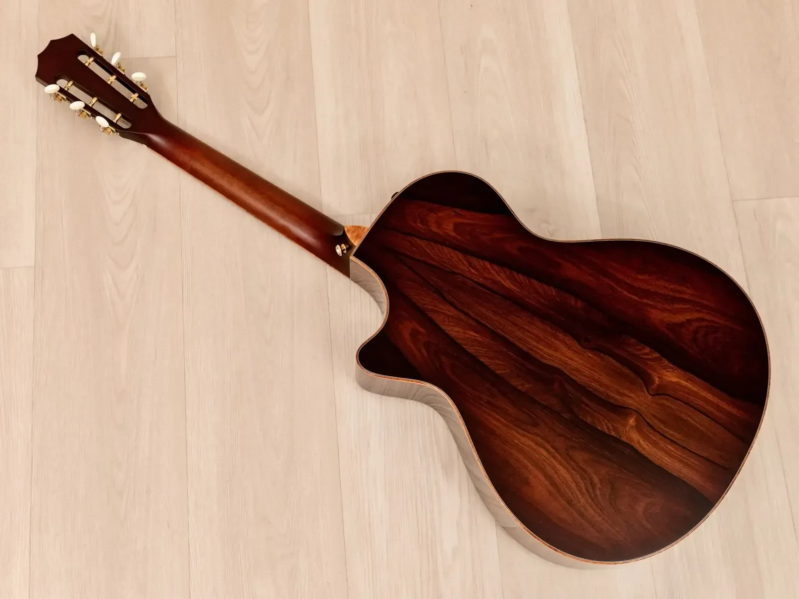 Изображение №15