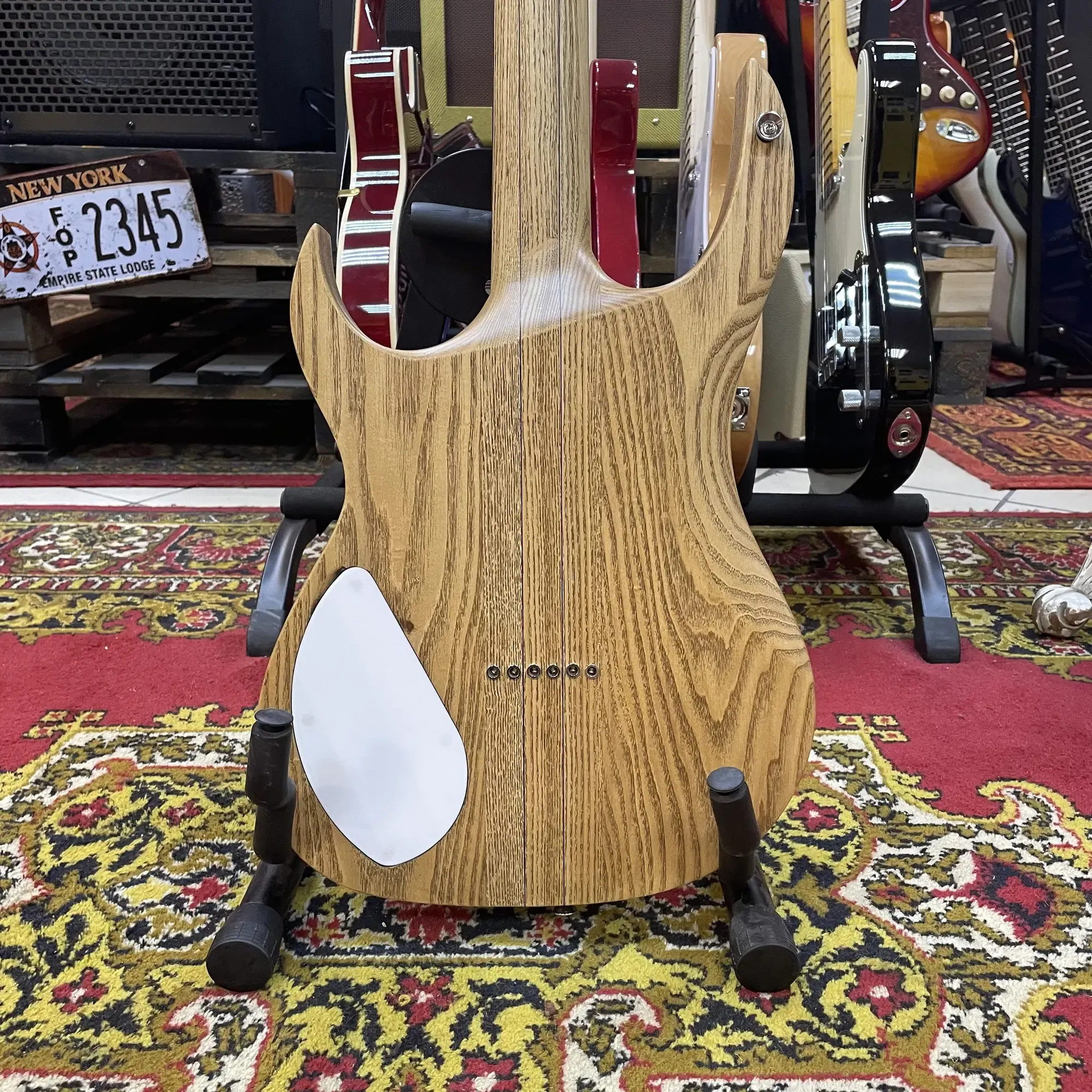 Изображение №8