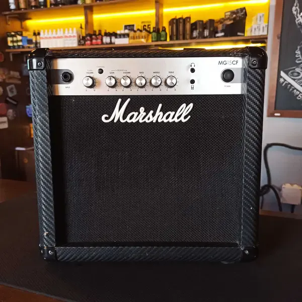 Комбоусилитель для электрогитары Marshall MG15CF Black Carbon Fiber Vietnam 2010s