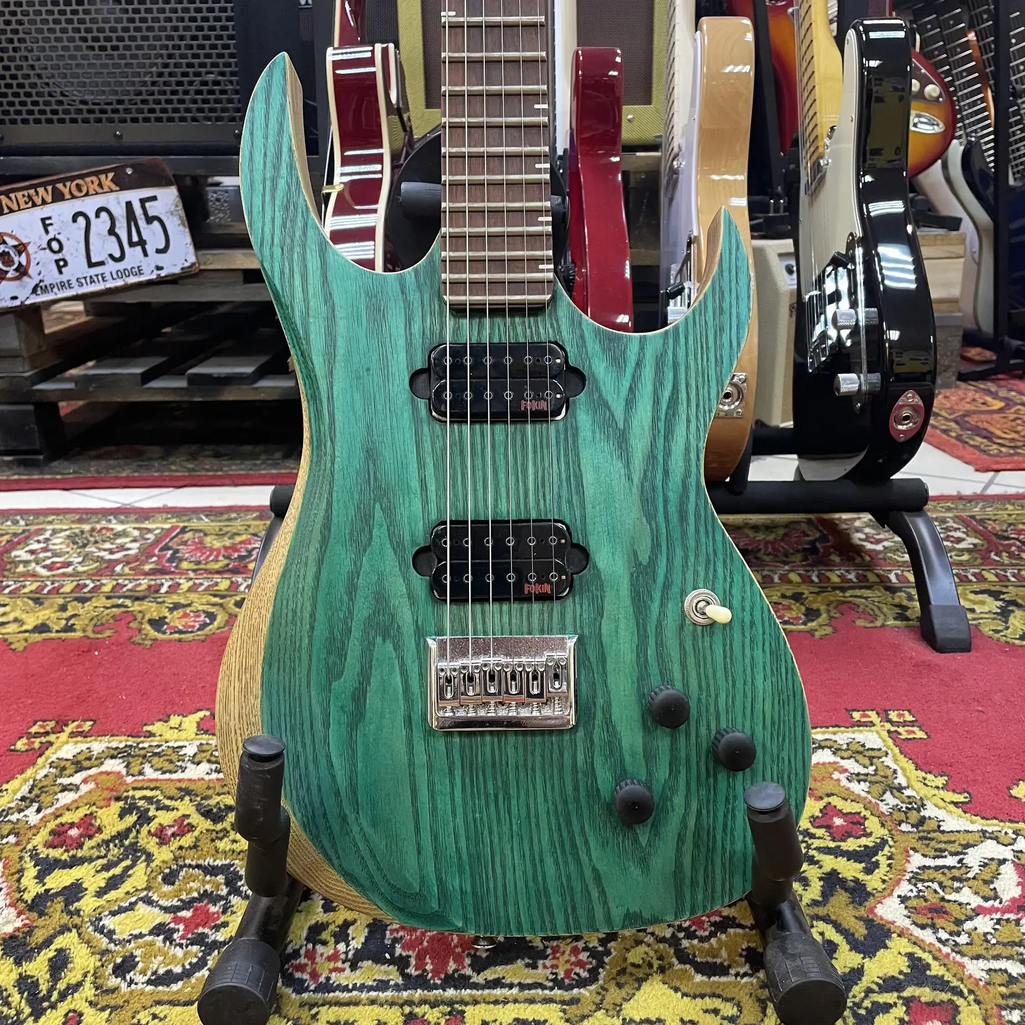 Электрогитара Мастеровая Superstrat H-H Fokin Emperor Pickups Emerald Matte Russia 2023