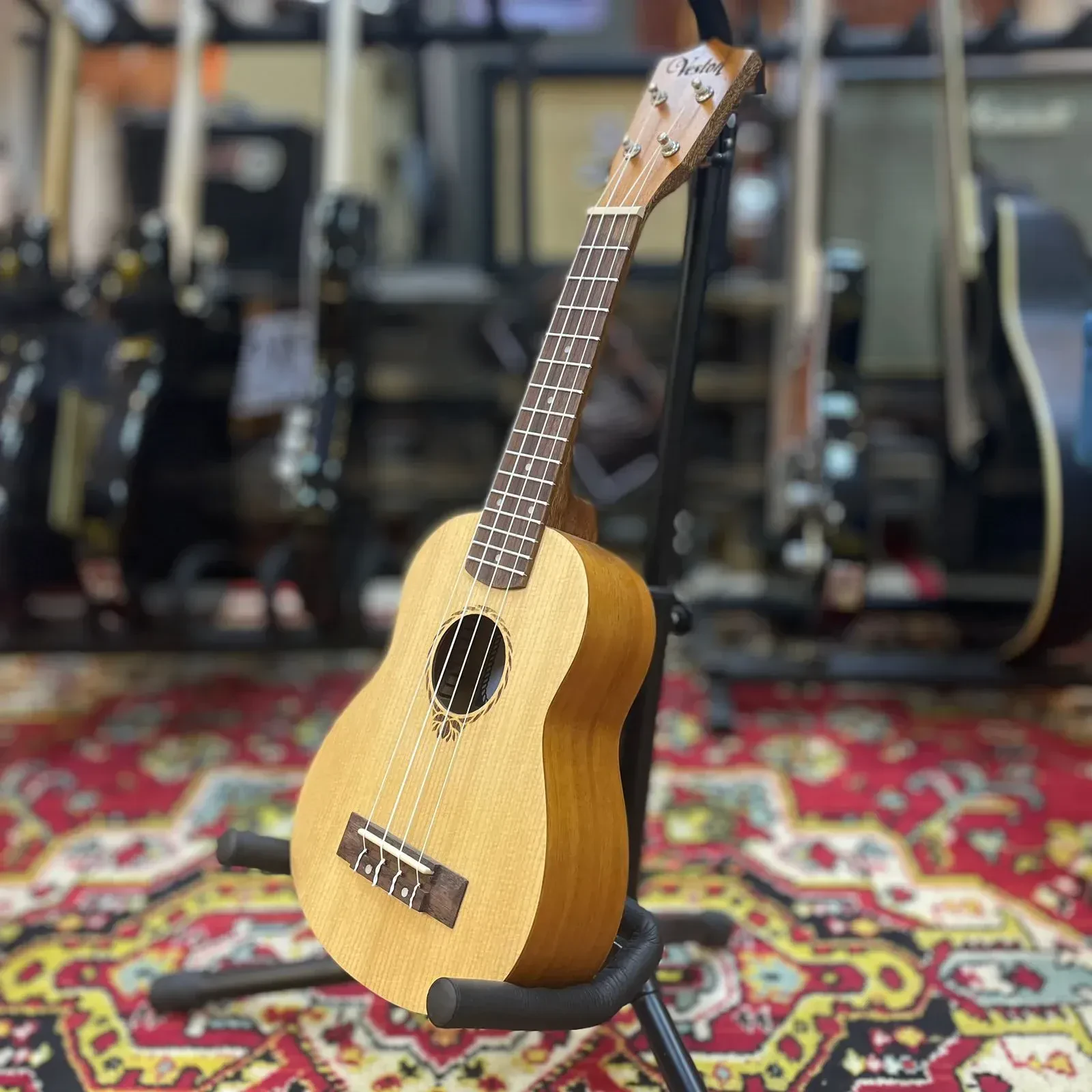 Изображение №6