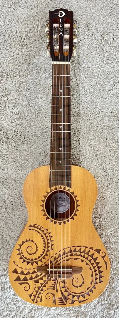 Luna Model UKE TAT 6 Baritone Size 6 String Spruce Top Mahogany Ukulele w/Bag