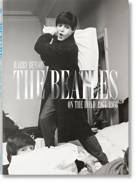 - Harry Benson. The Beatles. On the Road 1964-1966 (Книга)