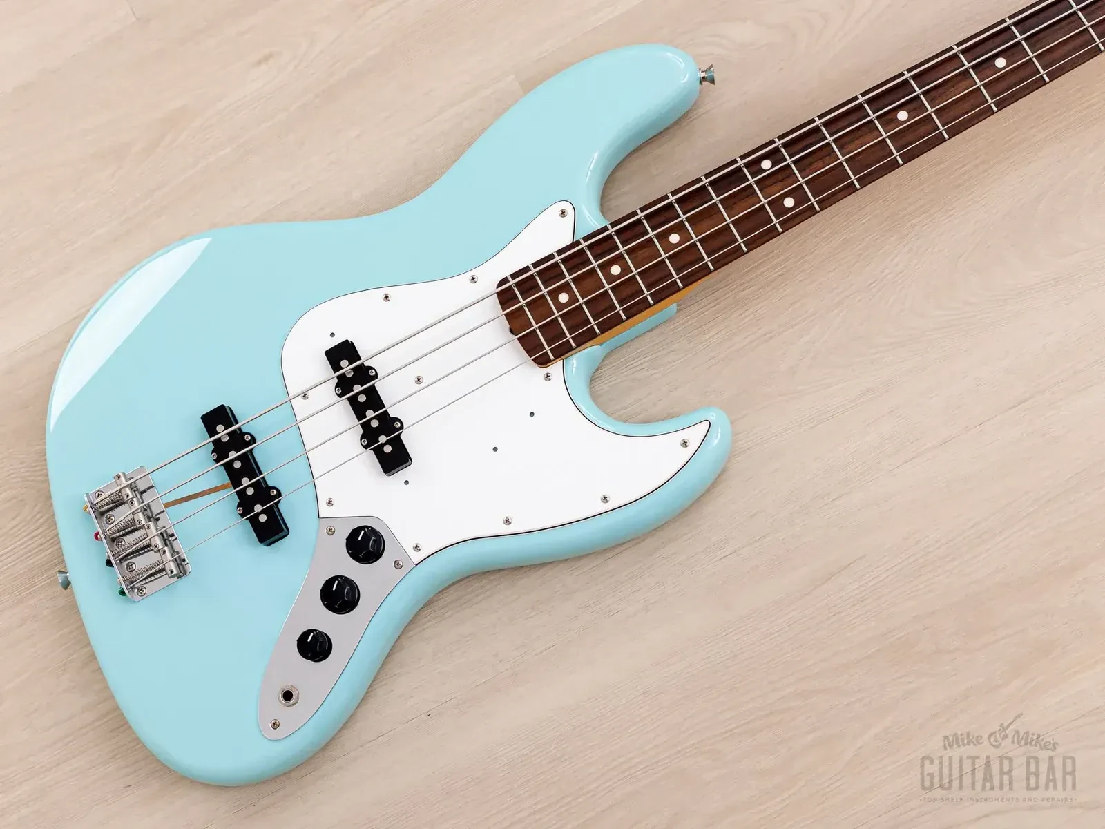 Б/У Бас-гитара Fender Jazz Bass '62 Vintage Reissue JB62 Sonic Blue (голубой), Japan CIJ, 2007