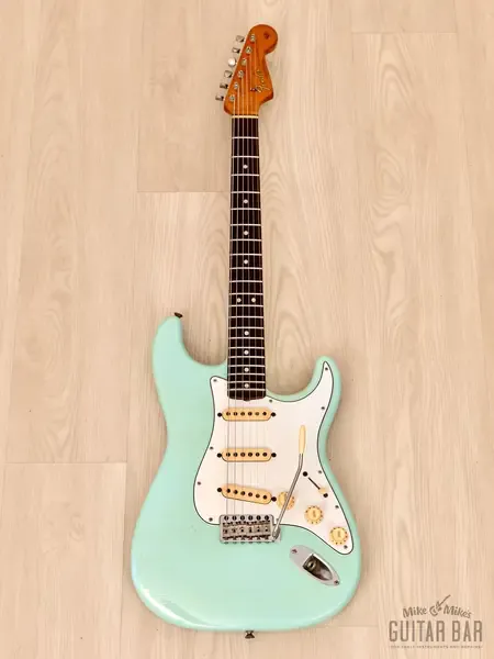 Электрогитара Fender Stratocaster Sonic Blue USA 1965 w/Case