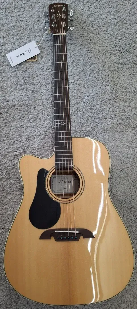 Электроакустическая гитара Alvarez AD60LCE Artist Dreadnought Left-Handed Natural