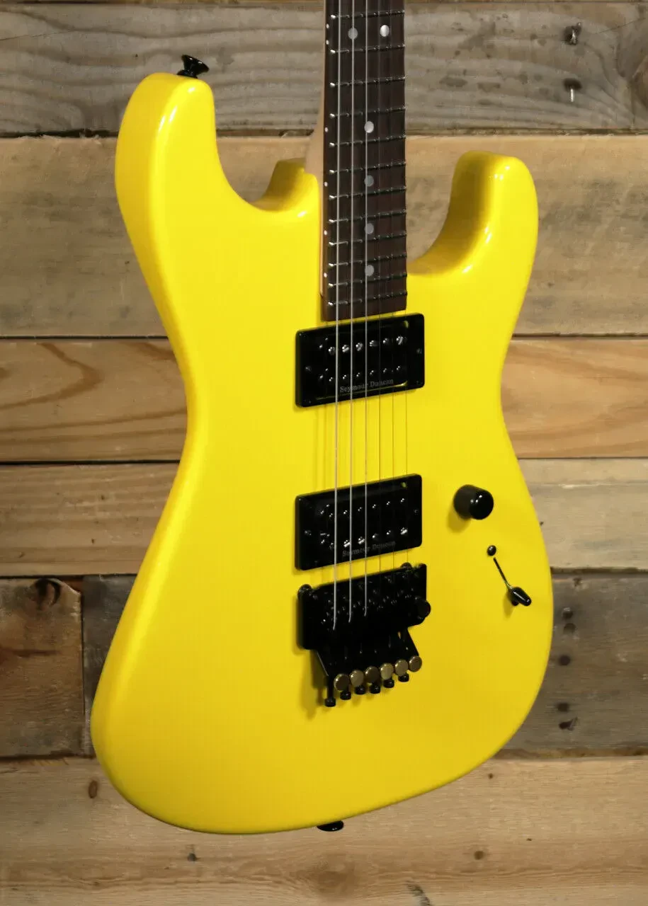Электрогитара Charvel Custom Shop USA Special Edition San Dimas Graffiti Yellow с кейсом