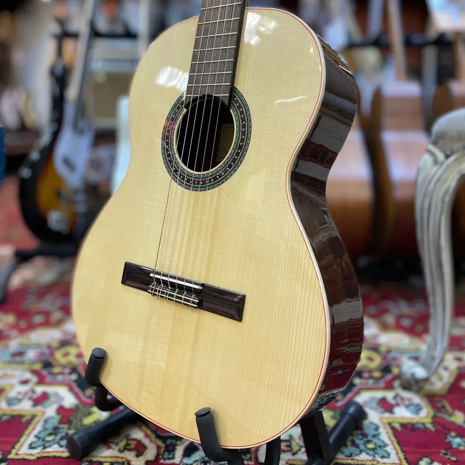 Изображение №4