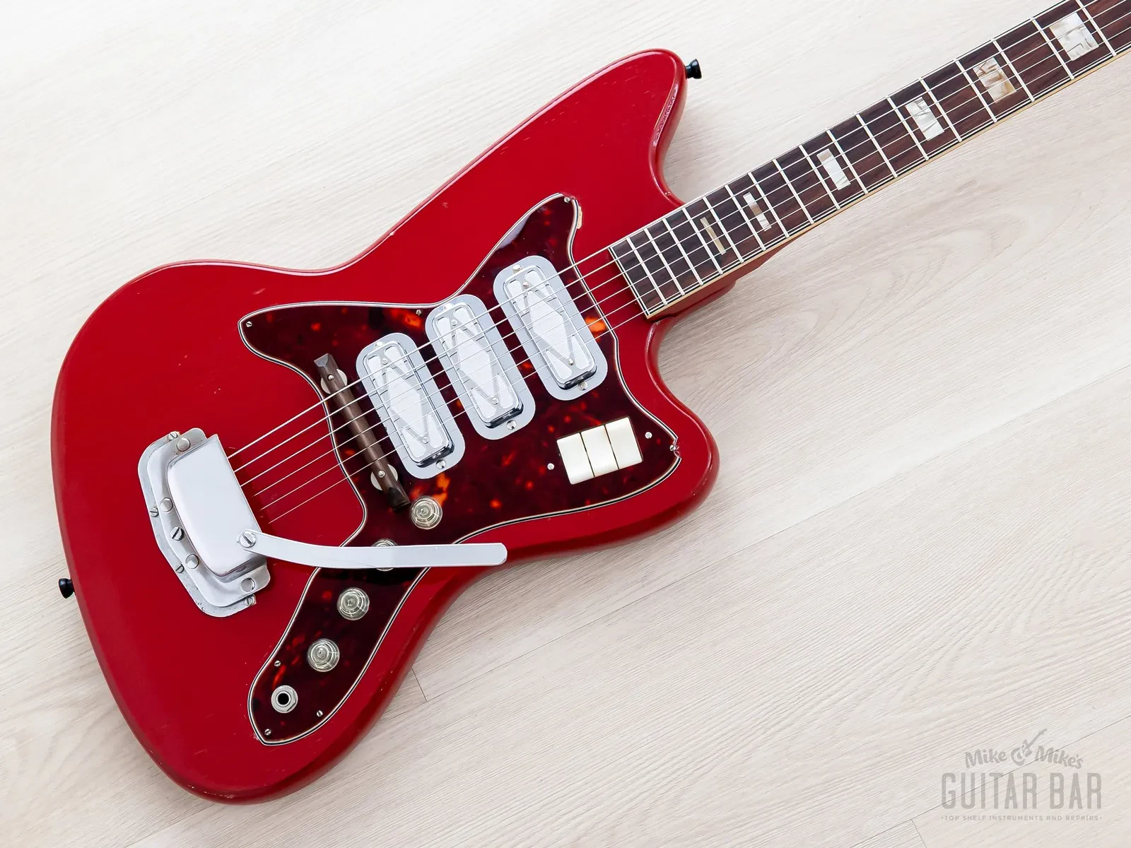 1965 Silvertone 1488 Silhouette Vintage Electric Guitar w/ DeArmond Gold Foils