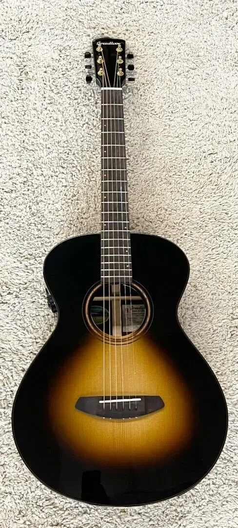 Электроакустическая гитара Breedlove Performer Pro E Tobacco Burst с кейсом