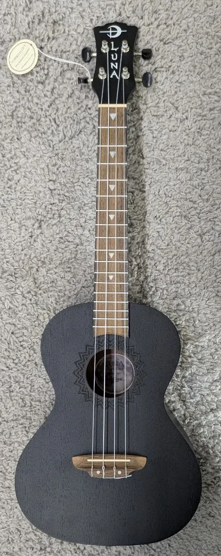 Luna Guitars Luna Model UKE VMT BKS Tenor Acoustic Mahogany Black Satin Finish Ukulele